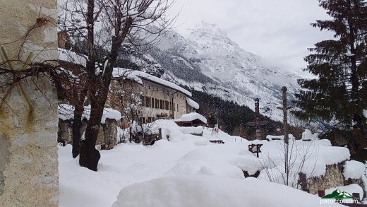 Heavy snowfall on the houses in Patocco in December 2020
